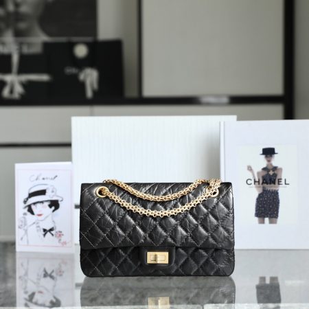 Chanel 2.55 Reissue