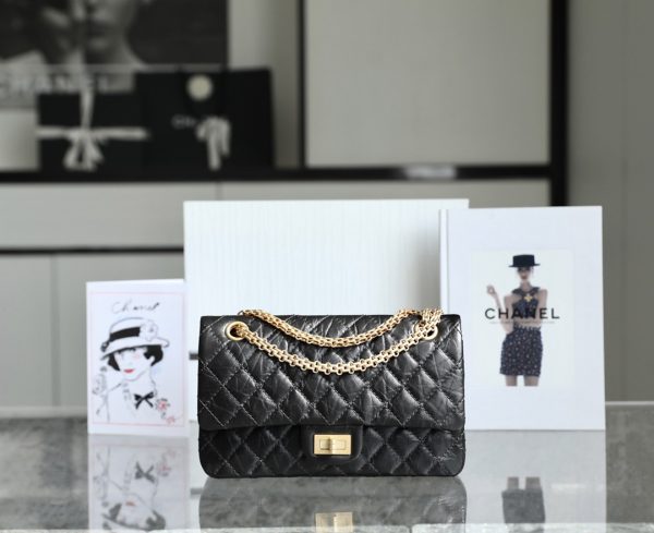 Chanel 2.55 Reissue