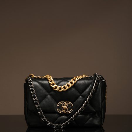 Chanel 19