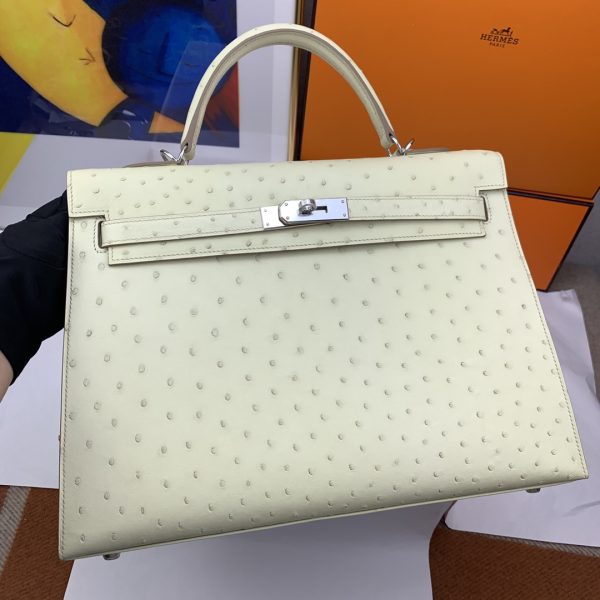 Hermès series